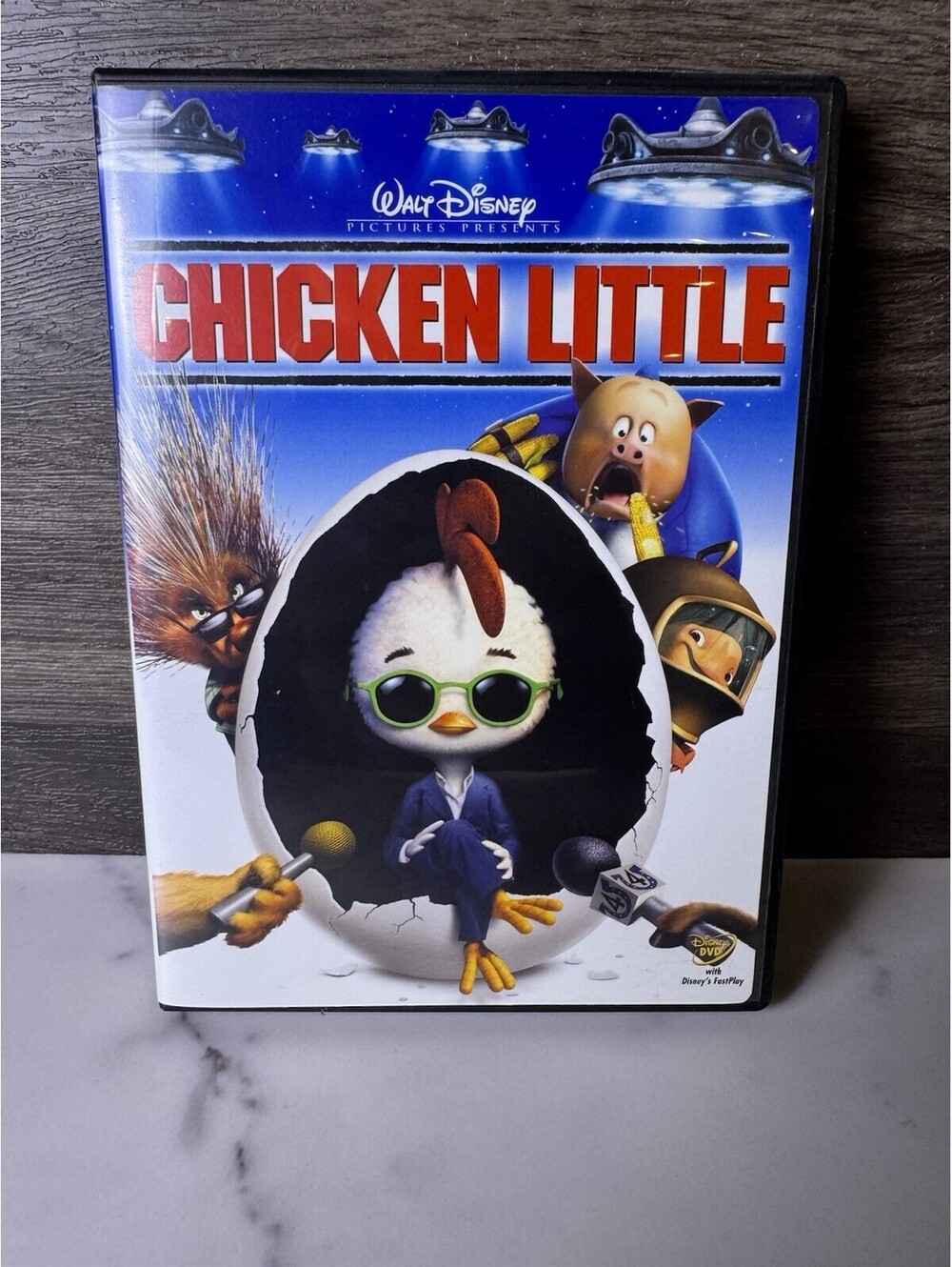 * Chicken Little - Walt Disney Pictures Presents - Very Good DVD B2G1FREE